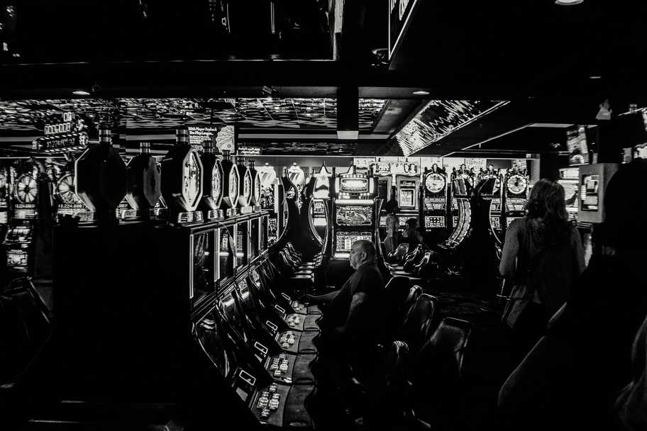 https://rocketrichescasino.net